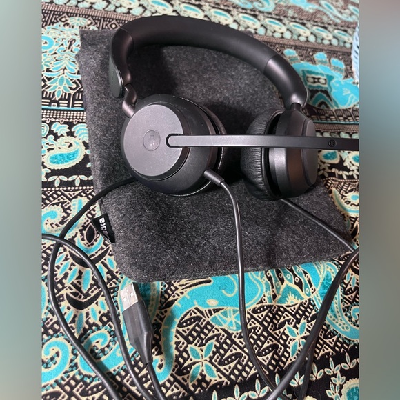 Jabra Evolve2 corded headset - Picture 3 of 5